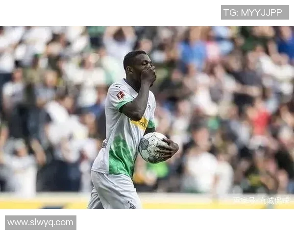 格拉德巴赫客场苦战不敌柏林赫塔，遗憾告负