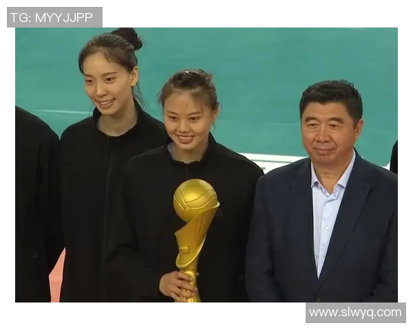 张琳芃在比赛中展现出色表现传球成功率高达82引发球迷热议